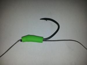 Einzelhaken mit Schutz